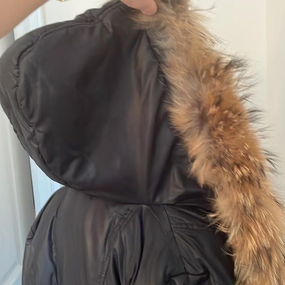 Fur trim coat - Picture 3 of 15